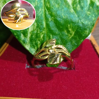 Gold Plated Leaf Pattern Ring for Women – Elegant & Adjustable | Nature-Inspired Design | Stylish Daily Wear & Gift Jewelry