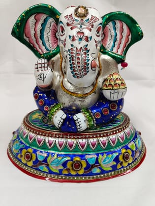 Silver Ganesh Idol with Gulabi Meenakari Work Silver Ganesh Idol with Gulabi Meenakari Work
