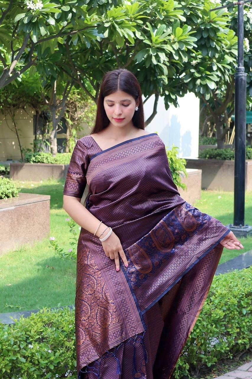 Zari Work Silk Saree With Blouse Piece