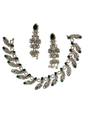 American Diamond and Emerald Necklace Set in Silver Polish American Diamond and Emerald Necklace Set in Silver Polish