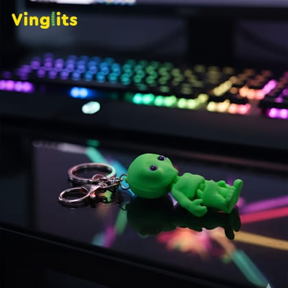 Vinglits Fantasy Shelf 3D Printed Keychains – Articulated Animal Toys, Pocket-Friendly Keyrings, Stress Relief Desk Toys for Kids & Adults, Collectible Accessories (Alien - Orbito, Medium)
