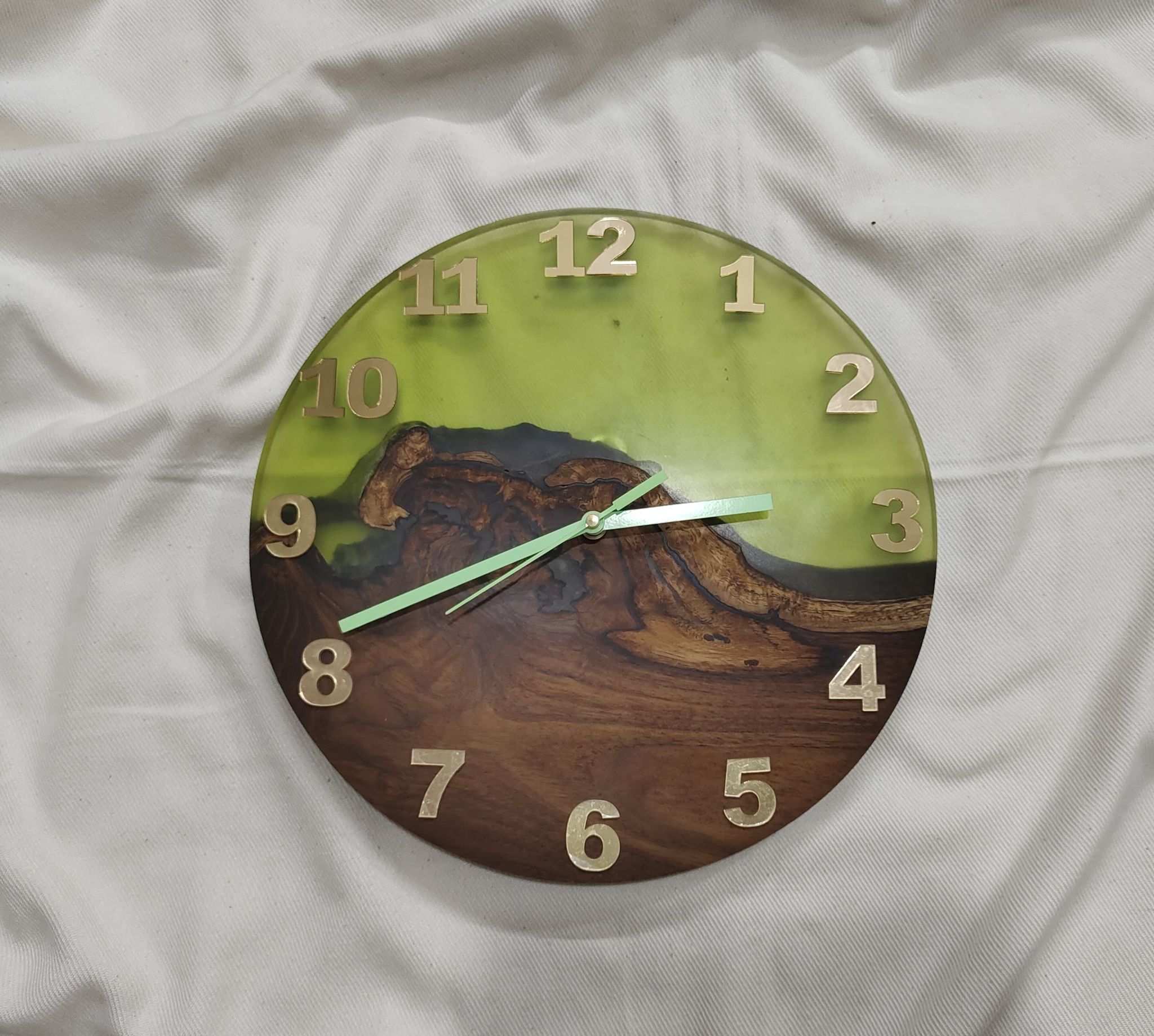Unique Epoxy Resin Wood Wall Clock, Handmade Home Decor, Green and Brown Modern Design