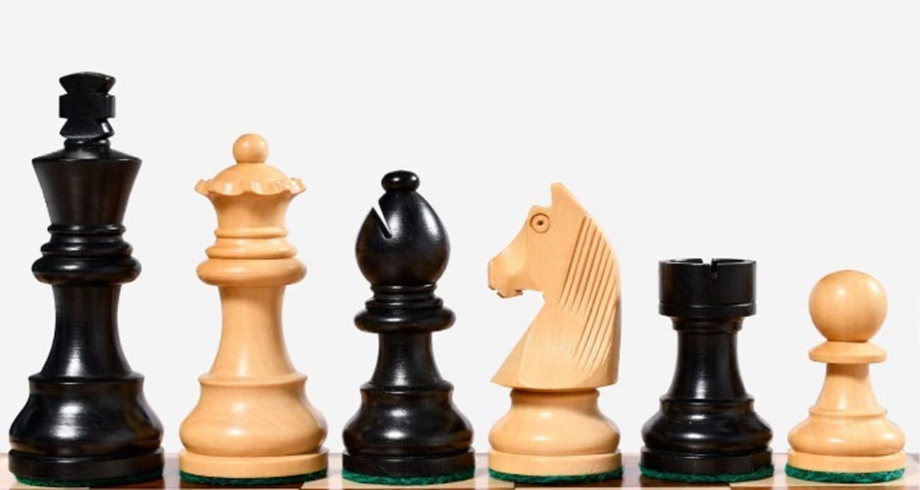 German Knight Chessmen in Ebonised Boxwood - 3" King with 2 Queens Extra 34 Wooden Weighted Chess Pieces Tournament Chess set