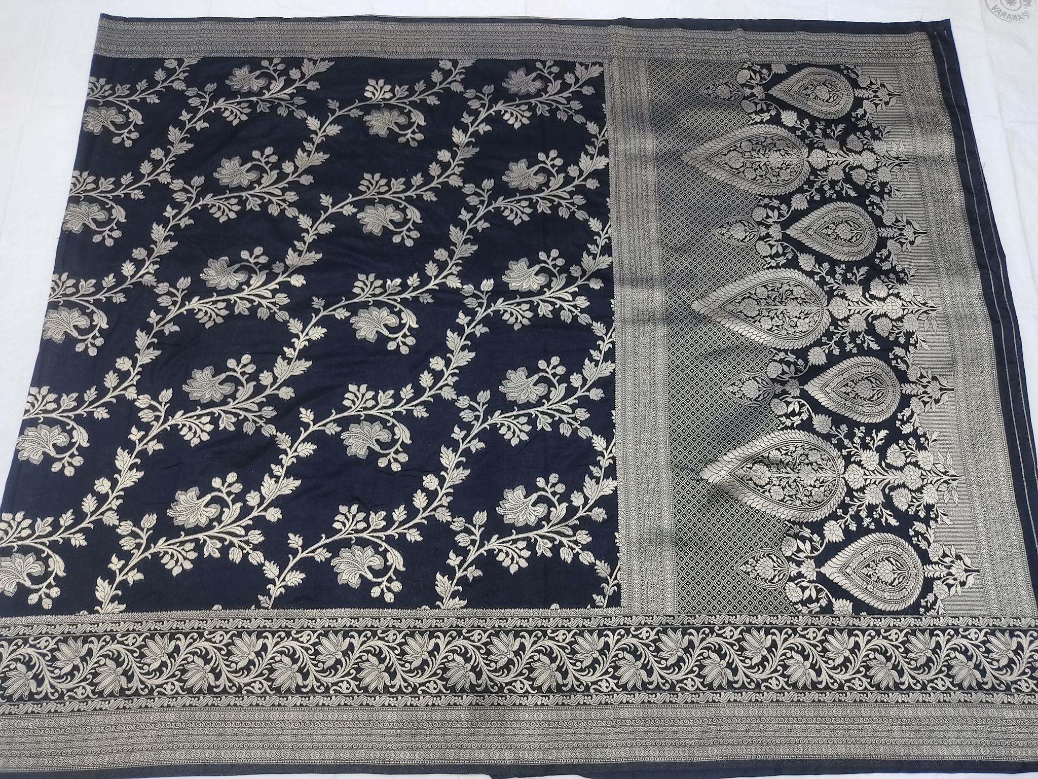 Art dola silk saree