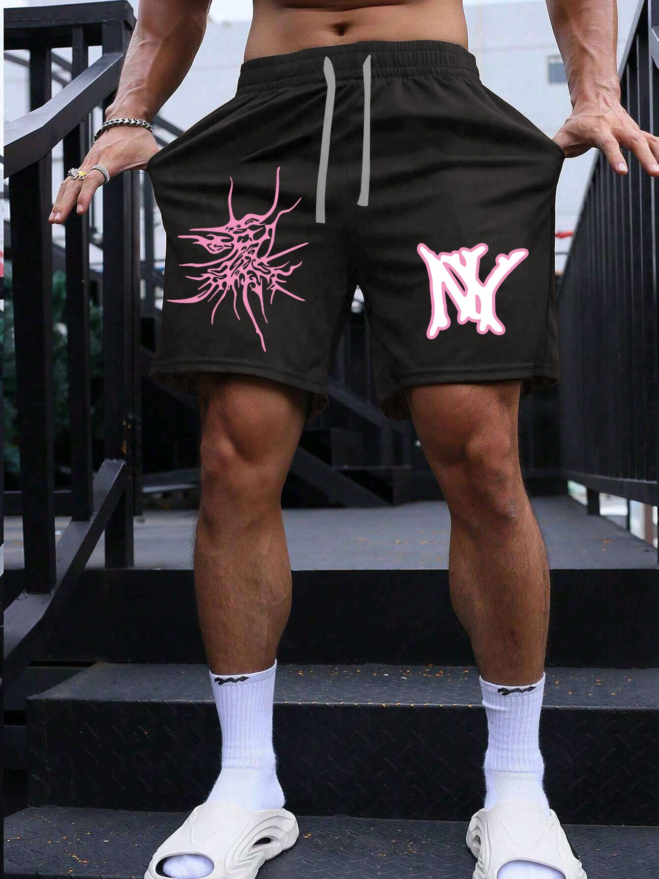 SCOTT FINCHER Men's Black and Pink New York Themed Shorts : AA(SRT)BLACK_280