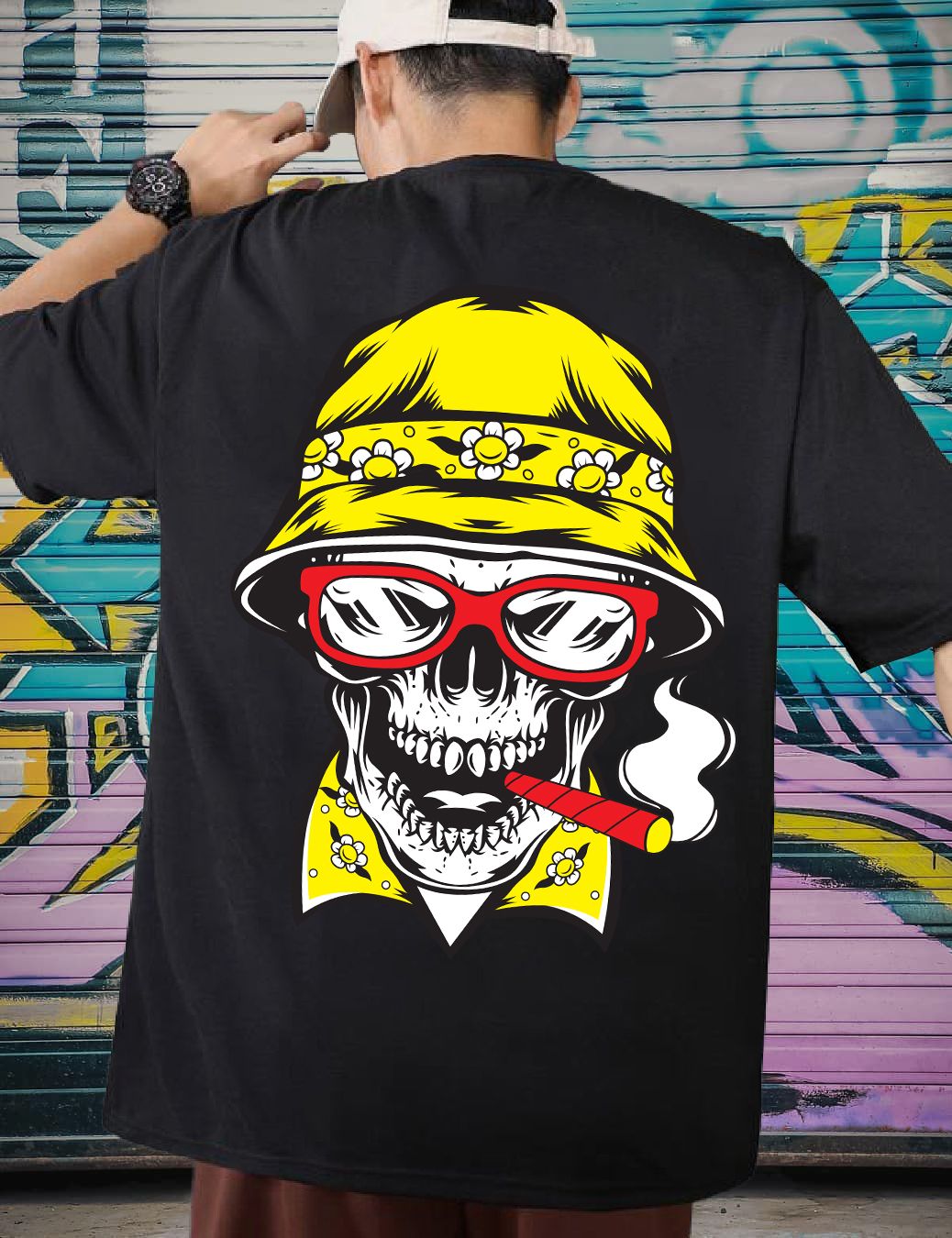 SCOTT FINCHER Men's Black T-Shirt with Yellow and Red Skull Graphic Design : AA(ARN)BLACK_146