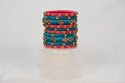 Thread bangle set