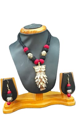 Dokra Necklace With Earrings