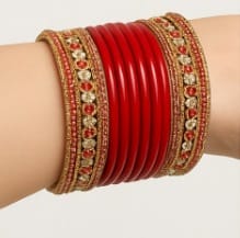 Red Bangles: Traditional Indian Jewelry, Lac-crafted Lahathi Red Bangles: Traditional Indian Jewelry, Lac-crafted Lahathi