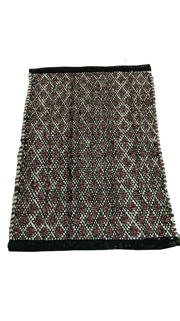 Maroon & White Diamond Patterned Foot Mat