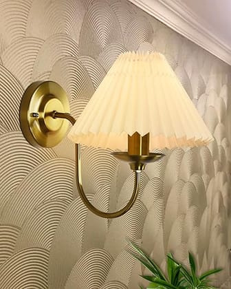 Antique Brass Wall Sconces Lighting Fixture, E27 Industrial Vintage Gold Wall Light Lamp Bathroom Decor for Bedroom Living Room, Fabric Shade, Golden, (Pleated Off-White)
