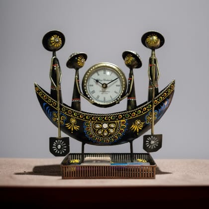 Handcrafted Boat Clock with Vintage Design Handcrafted Boat Clock with Vintage Design