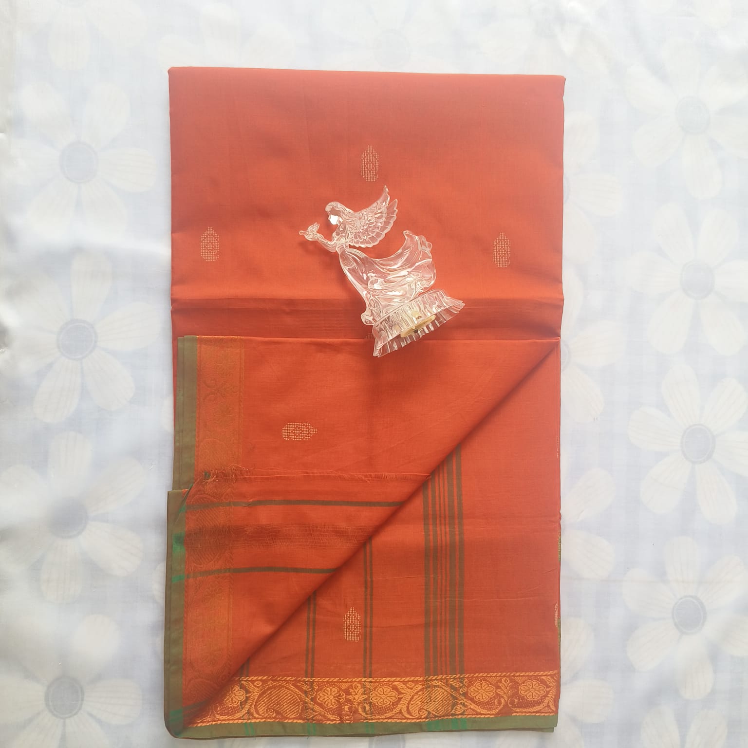 Cotton Saree without&nbsp;Blouse -Mango Design