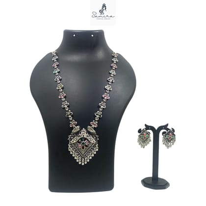 SAMIRA Luxury Handcrafted Necklace Jewellery Set with Ear Rings Oxidized Diamond Pendant SAMIRA Luxury Handcrafted Necklace Jewellery Set with Ear Rings Oxidized Diamond Pendant