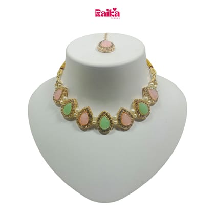 RAIKA - Luxury Handcrafted Gold Plated Necklace Jewellery Set with Earrings And Mangtika Suited for Party Wedding Festive for Women RAIKA - Luxury Handcrafted Gold Plated Necklace Jewellery Set with Earrings And Mangtika Suited for Party Wedding Festive for Women