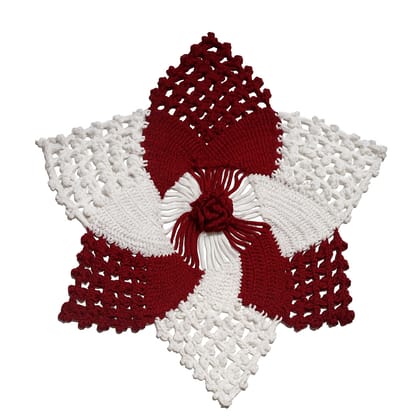 "Pinwheel Blossom Mat – Handcrafted Elegance in Every Stitch