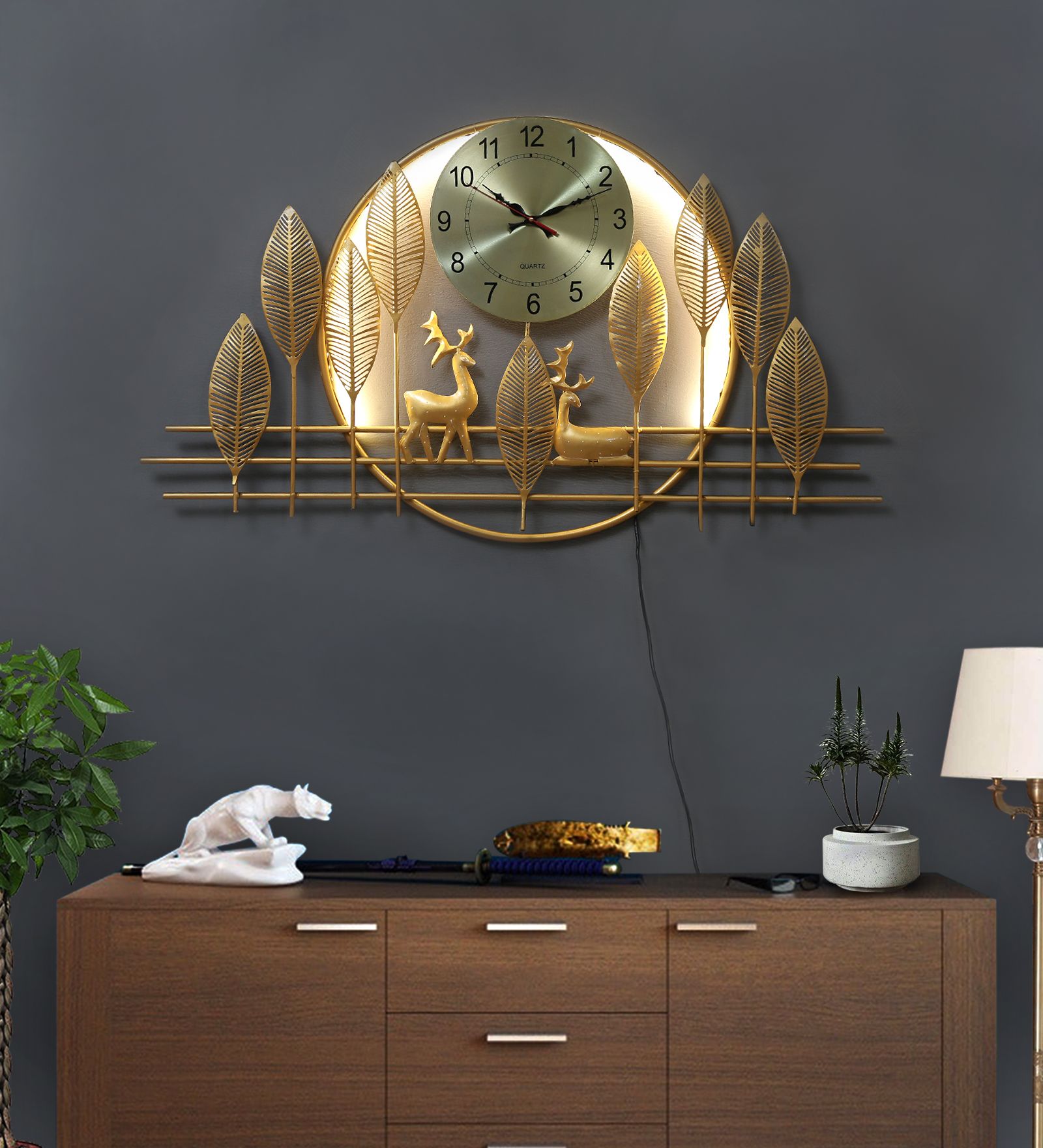 Golden Deer and Leaf Wall Clock - Elegant Home Decor