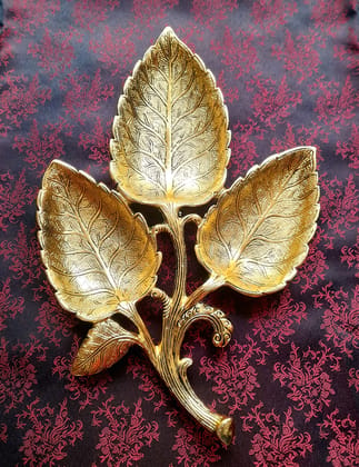 Hand Crafted Metal 3 Part Leaf Shape Tray Perfect for Home Centre Table Serving Dry Fruits platter-11 Inch Hand Crafted Metal 3 Part Leaf Shape Tray Perfect for Home Centre Table Serving Dry Fruits platter-11 Inch