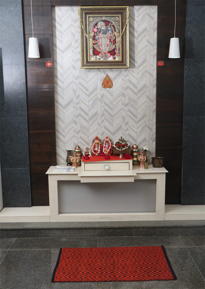 Elegant Handmade Cotton Rug