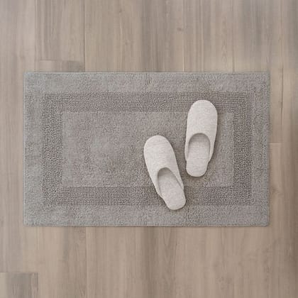 Luxurious Grey Cotton Bath Mat | Soft & Absorbent Non-Slip Bathroom Rug Luxurious Grey Cotton Bath Mat | Soft & Absorbent Non-Slip Bathroom Rug