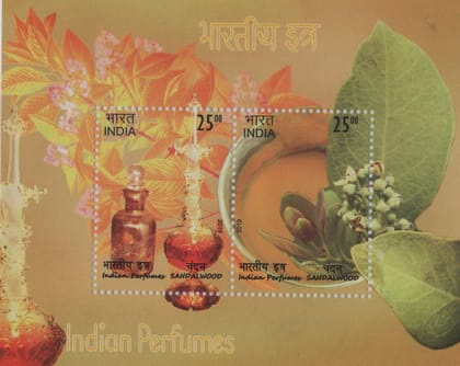 Shobhaphila's Indian Miniature Sheet - Indian Sandalwood Attar Perfume Stamp ( 1st Aug 2019 ) Shobhaphila's Indian Miniature Sheet - Indian Sandalwood Attar Perfume Stamp ( 1st Aug 2019 )