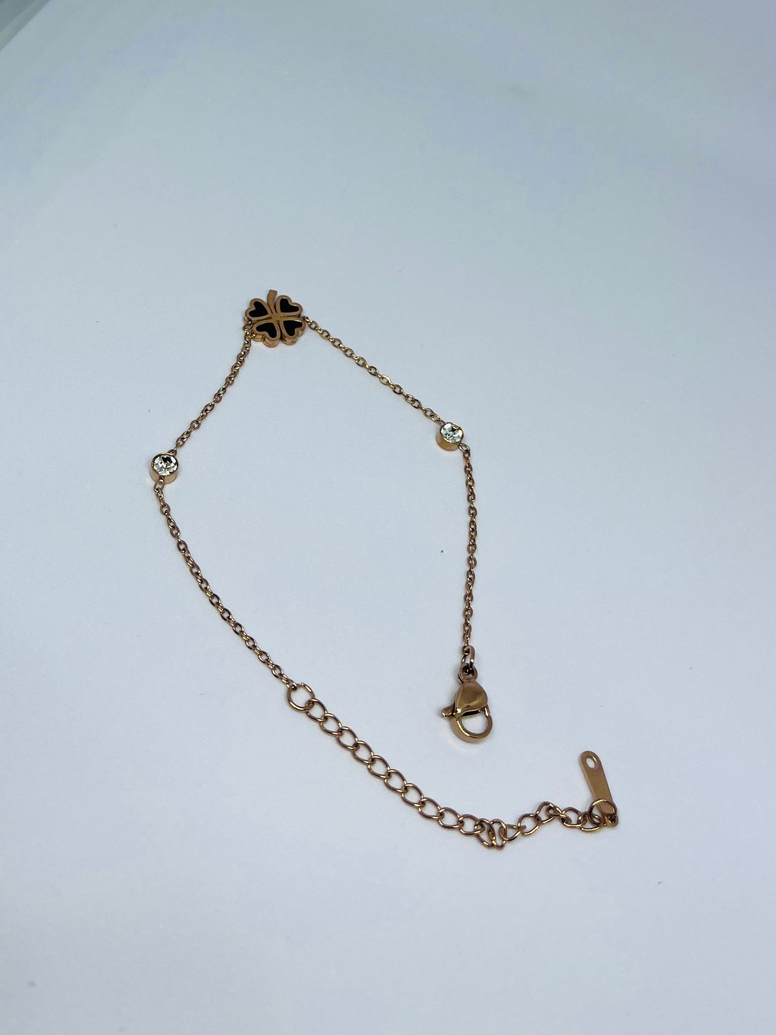Elegant Rose Gold Plated Four Leaf Clover Bracelet with Zircon Accents for Women