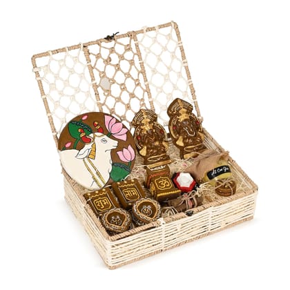 Rural Roots 100% Cow Dung Diwali Puja Samagri Set | A2 Ghee, Cow Dung Diya, Subh Labh, Om Shiv Swastik, Gau Mata Kanda, Padam Kund, Dhup Batti, Tulsi Vrandavan, Lakshmi & Ganesh Murti Rural Roots 100% Cow Dung Diwali Puja Samagri Set | A2 Ghee, Cow Dung Diya, Subh Labh, Om Shiv Swastik, Gau Mata Kanda, Padam Kund, Dhup Batti, Tulsi Vrandavan, Lakshmi & Ganesh Murti