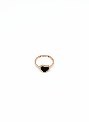 Elegant Rose Gold Black Heart Ring - Stylish Love Jewelry