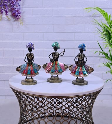 Handcrafted Iron Musician Doll Set Traditional Music Band Figurines For home Decor And Table Decor Handcrafted Iron Musician Doll Set Traditional Music Band Figurines For home Decor And Table Decor