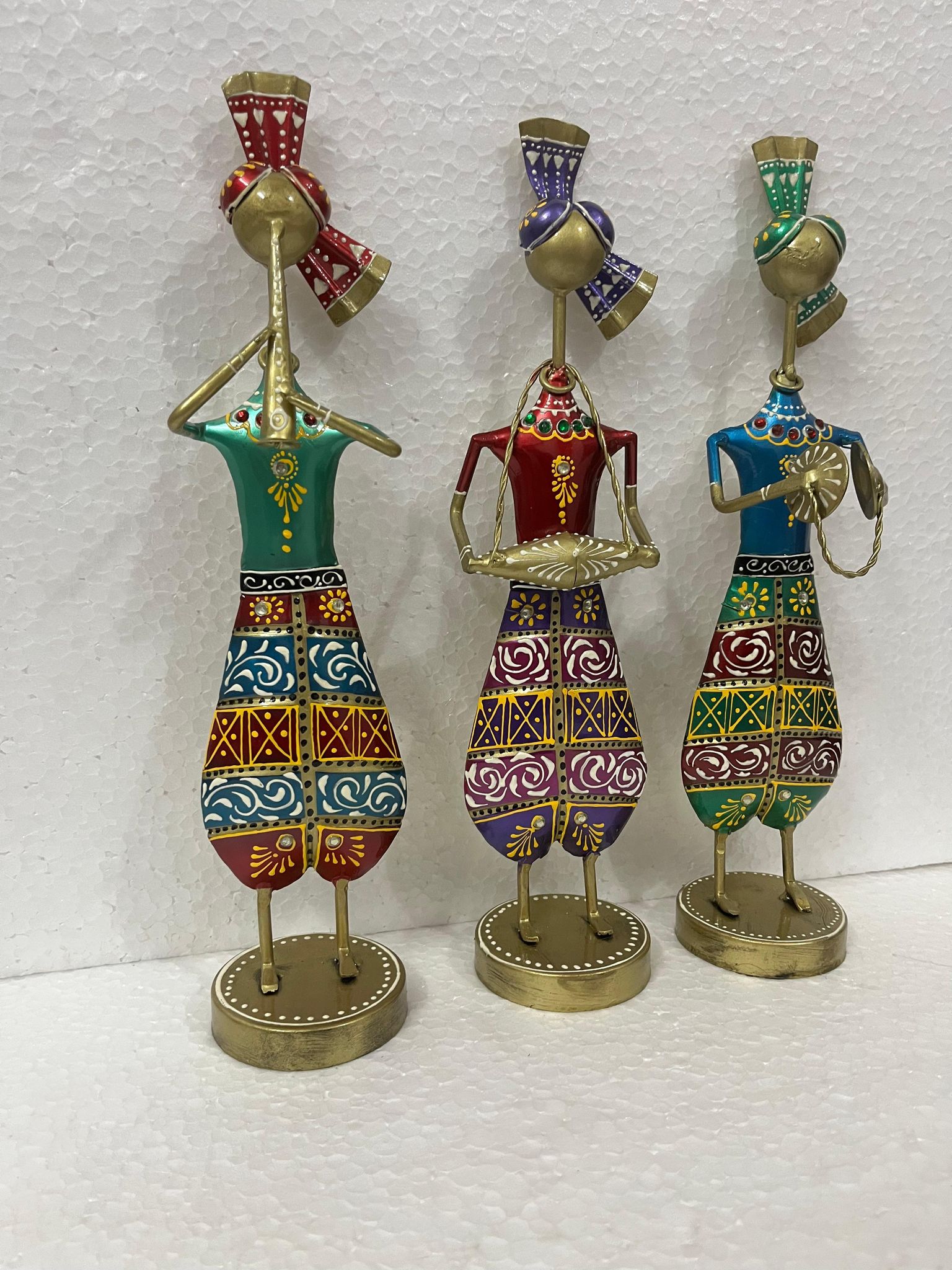 Handcrafted Iron Musician Standing Man  Set Traditional Music Band Figurines For home Decor And Table Decor