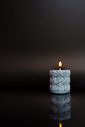 Rose Mold Candle ( 90 Gram) Lawendor Colour