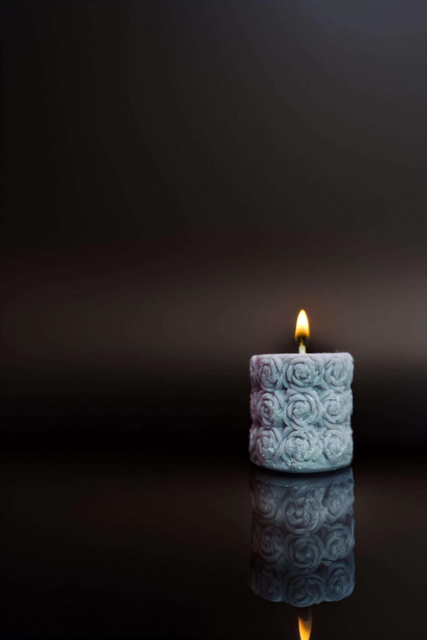 Rose Mold Candle ( 90 Gram) Lawendor Colour