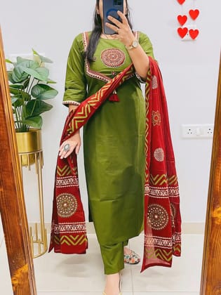 Women's Olive Green & Red Embroidered Cotton Blend Kurta Set with Dupatta Women's Olive Green & Red Embroidered Cotton Blend Kurta Set with Dupatta