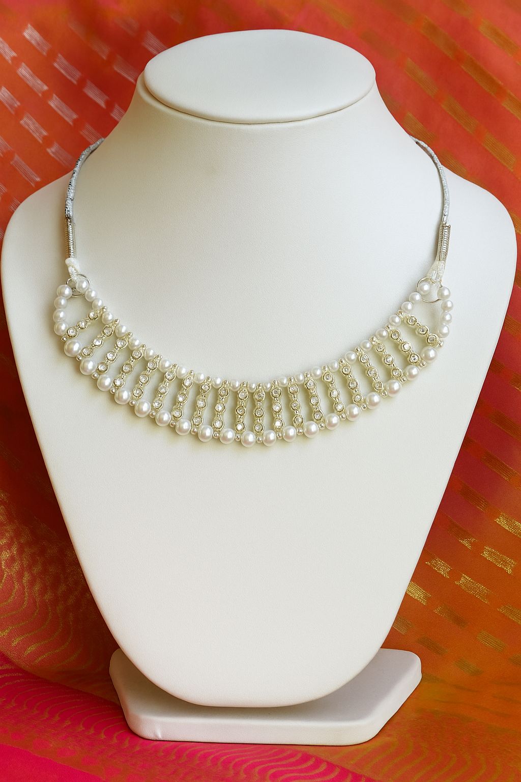 Elegant Pearl and Crystal Choker Necklace for Women