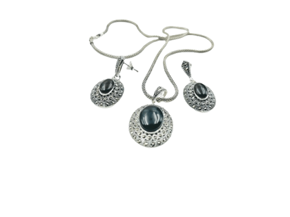 Black onyx & marcasite antique 925 sterling silver pendaent set
