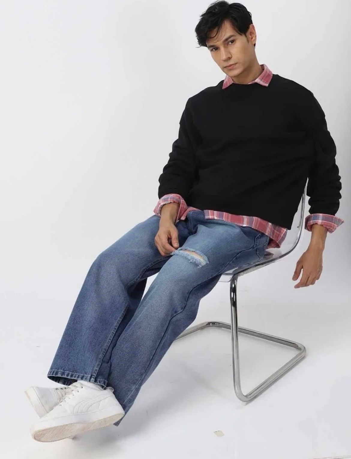 Men's Light Blue Loose Baggy Fit Washed Distressed/Torn Jeans