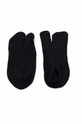Black Wool Split Toe Tabi Socks for Enhanced Comfort and Balance Black Wool Split Toe Tabi Socks for Enhanced Comfort and Balance