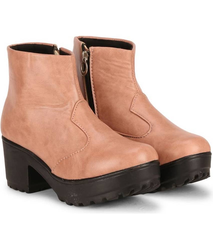 Commander Brown Ankle Length Casual Boots