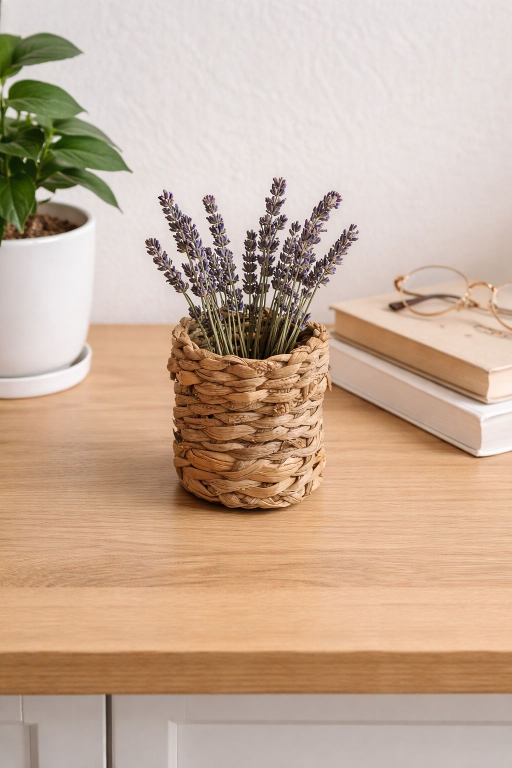 Handcrafted Sabai Grass Pen Stand | Eco-Friendly Desk Organizer