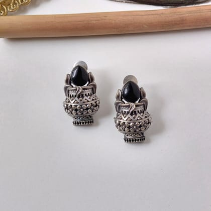 Elegant Silver Look Alike Oxidised Monalisa Stone Kalash Stud Earrings For Women Ethnic Casual & Temple Earrings Under 300 Minimal Jewellery