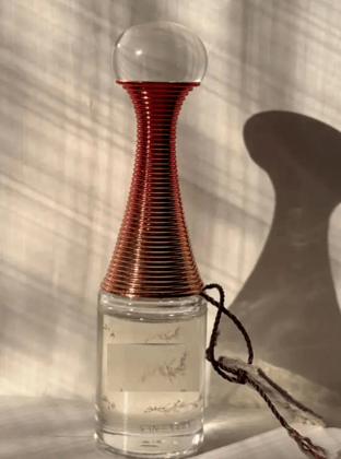 Mii Art 10ml Empty Attar Bottle – Gold Refillable Glass Perfume Vial for Essential Oils & Traditional Ittar (Pack of 1) Mii Art 10ml Empty Attar Bottle – Gold Refillable Glass Perfume Vial for Essential Oils & Traditional Ittar (Pack of 1)