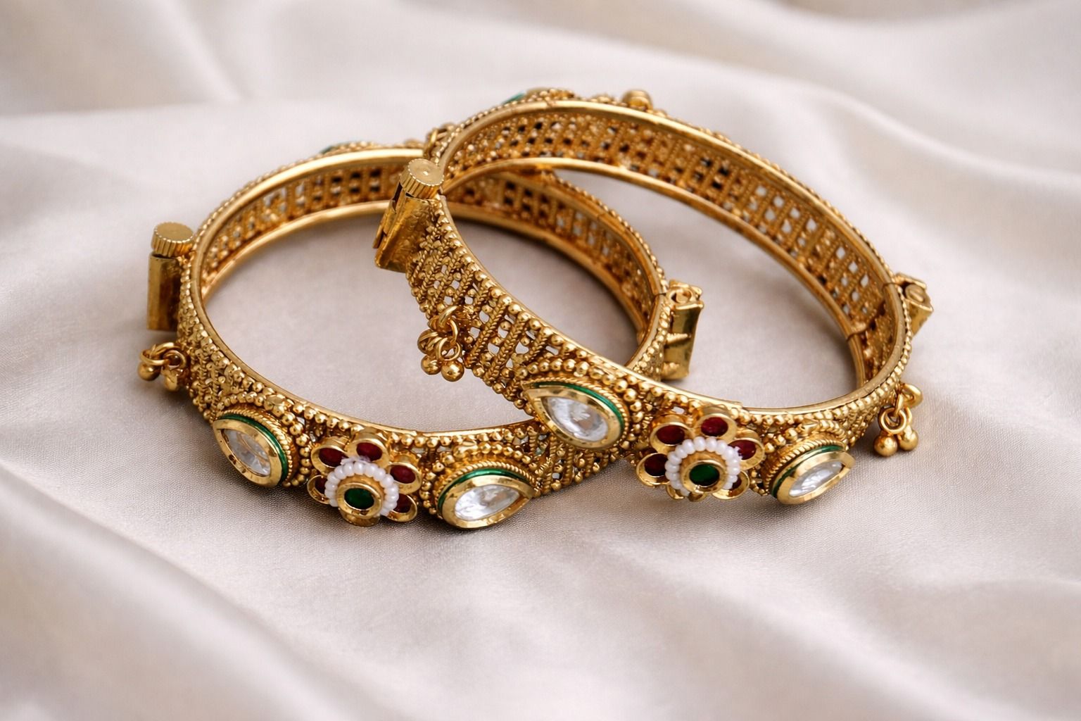 Classic Floral Kundan Gold Bangles (Set of 2)