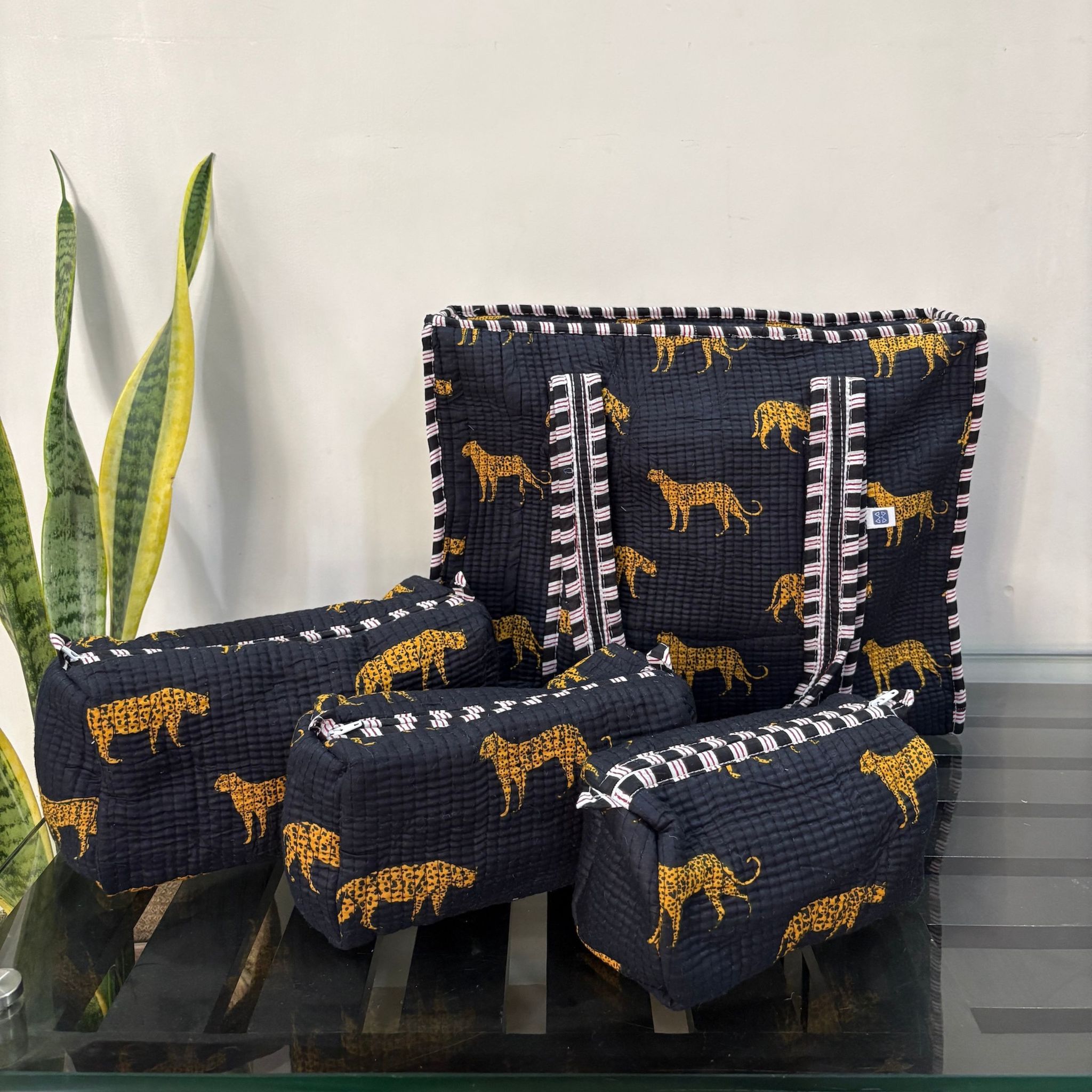 Wild Roar Block Print Quilted Cotton Tote Bag With Pouch Set Of 4 Black 15"X15"