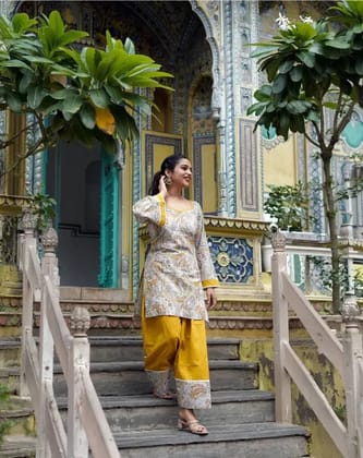 Vraj Fashion Women Crepe Kurta Palazzo Dupatta Set