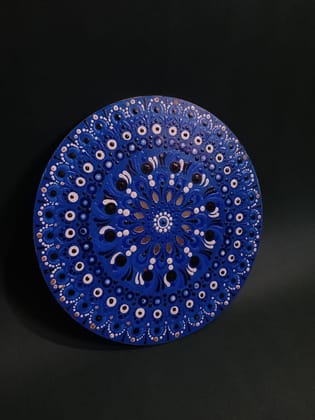 Hand-Painted Blue Mandala Wall Decor Plate Hand-Painted Blue Mandala Wall Decor Plate