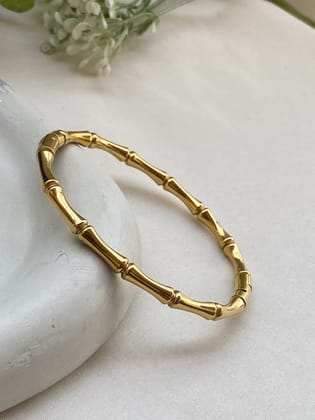 Anti Tarnish Elegant Gold-Tone Bamboo Design Stretch Bracelet for Women Minimalist Bangle Lightweight Fashion Jewellery Stainless Steel