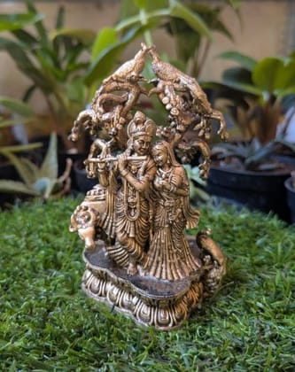 Radha & Krishna Under Tree Brass Statue – A Symbol of Eternal Love & Divine Harmony Radha & Krishna Under Tree Brass Statue – A Symbol of Eternal Love & Divine Harmony