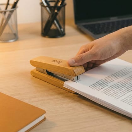 Bamboo Wooden Stapler Eco-Friendly Office Desk Stapler Bamboo Wooden Stapler Eco-Friendly Office Desk Stapler
