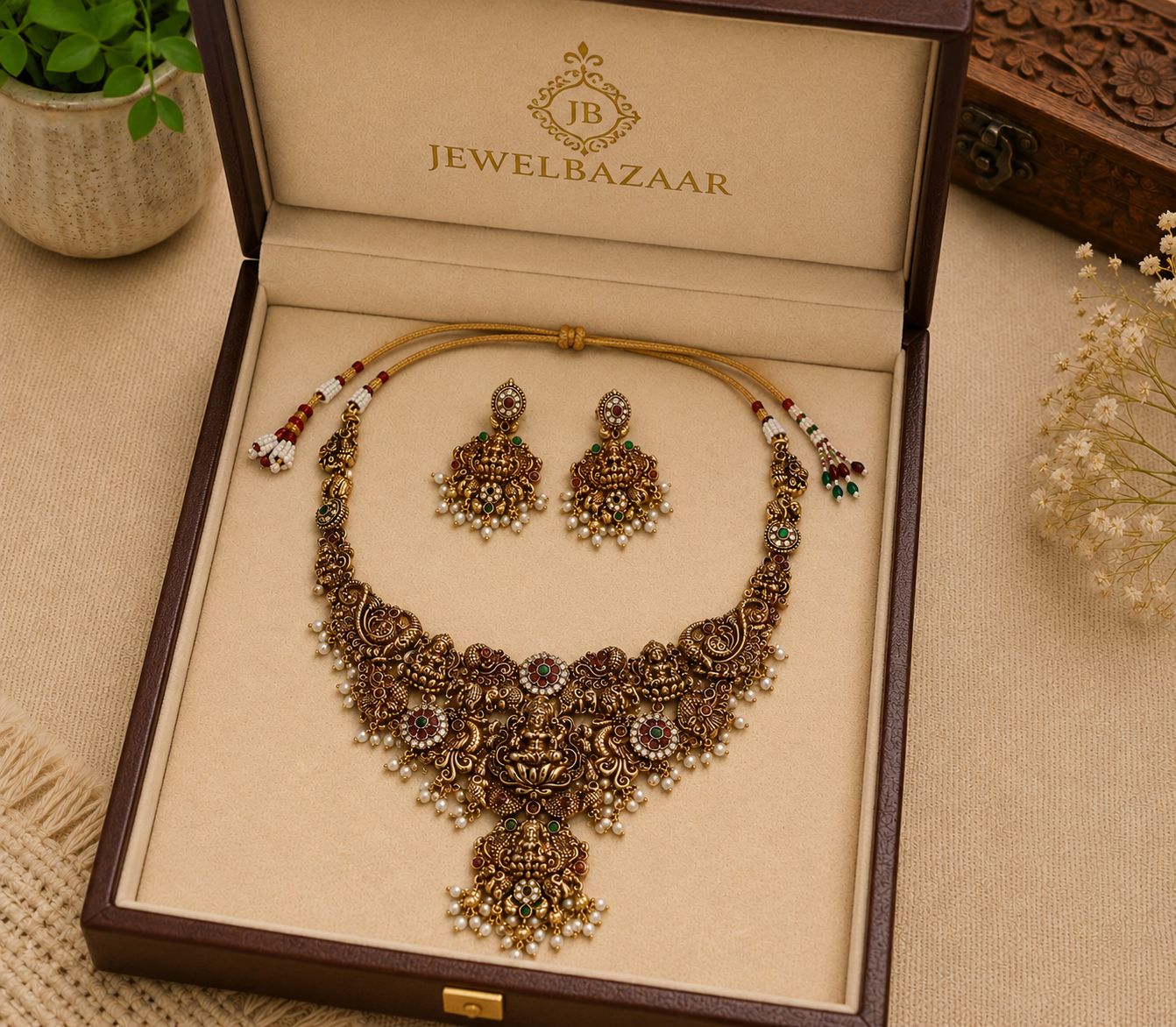 Antique Gold Temple Jewelry Necklace Set