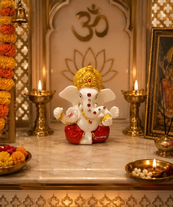 SA Gifts White Ganesha Idol with Gold and Red Accents SA Gifts White Ganesha Idol with Gold and Red Accents